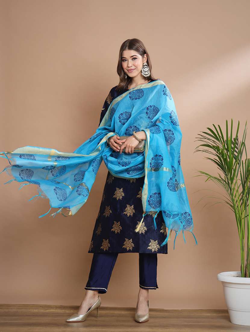 women three quarter sleeve kurta pant with dupatta set - 20194131 -  Standard Image - 3