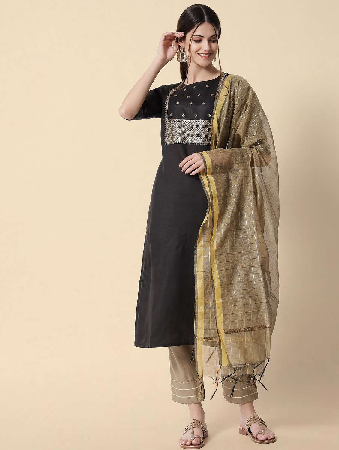 women three quarter sleeve kurta pant with dupatta set