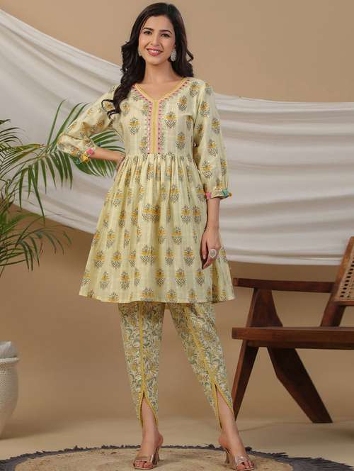 women yellow floral dhoti kurta set - 20205541 -  Standard Image - 0