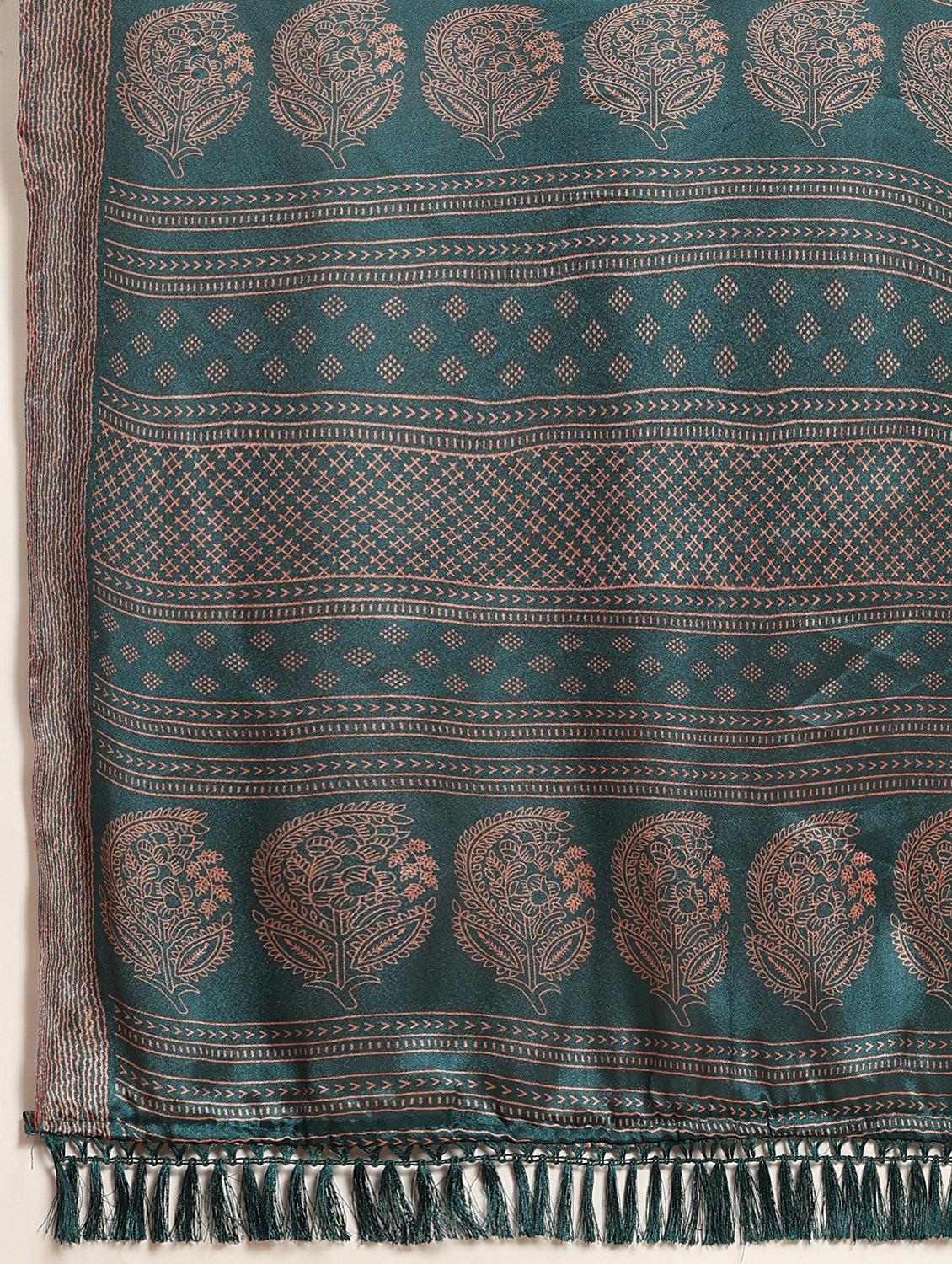 women's paisley dark green colored saree with blouse - 20214412 - Standard Image - 3