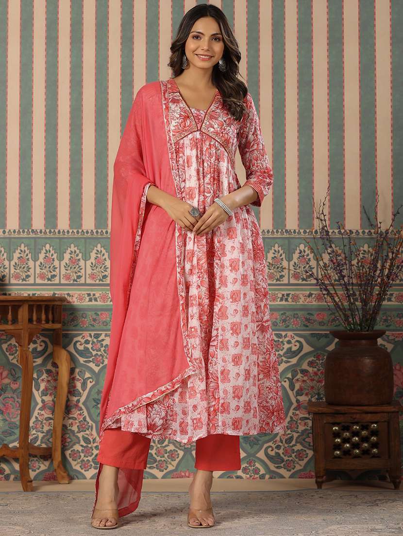 women three quarter sleeve kurta pant with dupatta set
