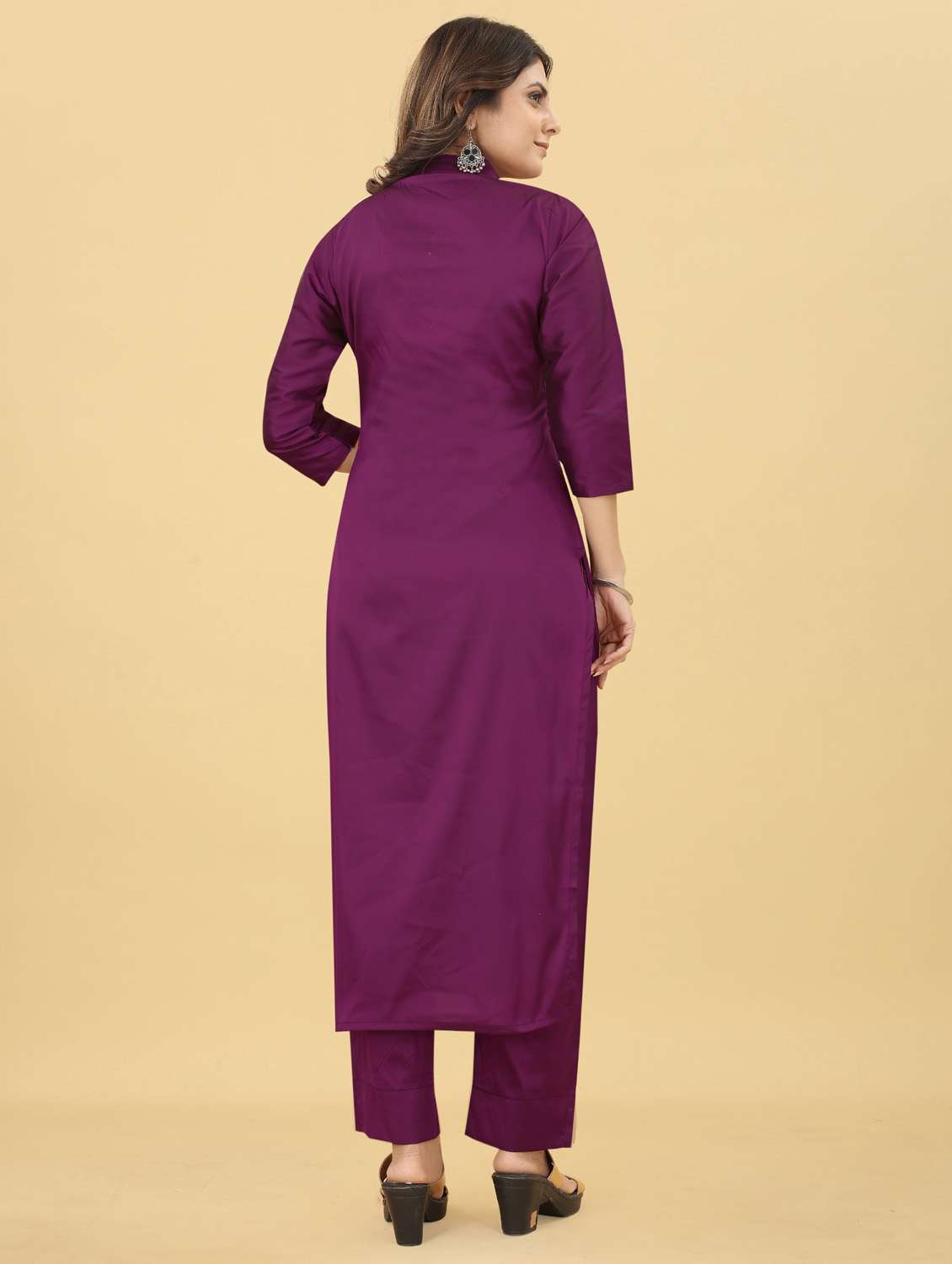 women purple solid mandarin neck kurta pant set - 20224233 - Standard Image - 3