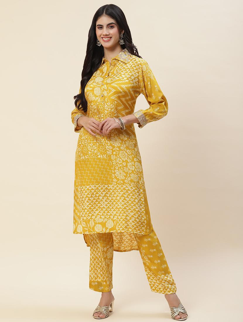 yellow chanderi kurta pant set - 20225593 - Zoom Image - 0
