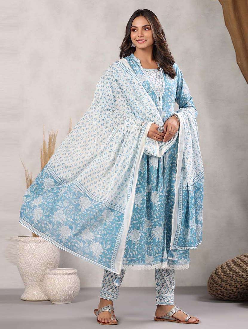 light blue colored kurta pant set - 20225823 - Zoom Image - 0