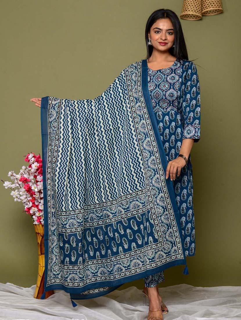 blue colored kurta pant set - 20225874 - Standard Image - 3