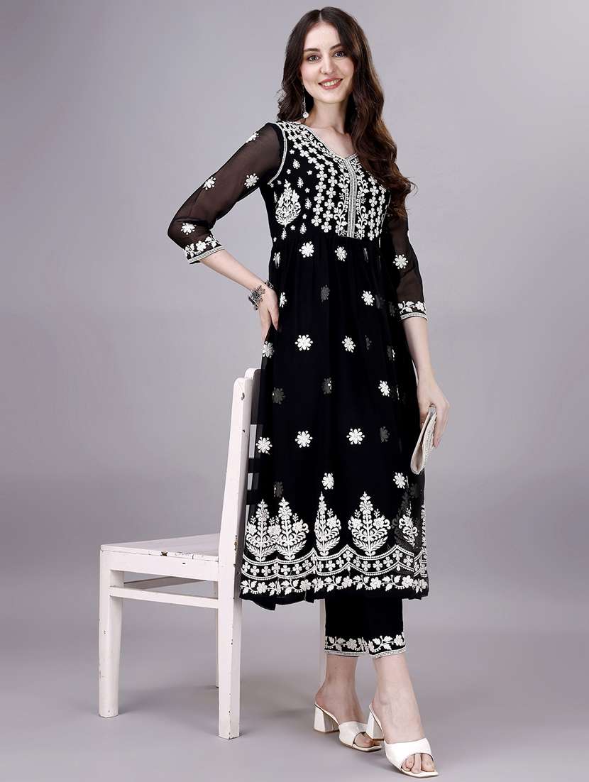 women black chikankari kurta pant set - 20239158 -  Standard Image - 3