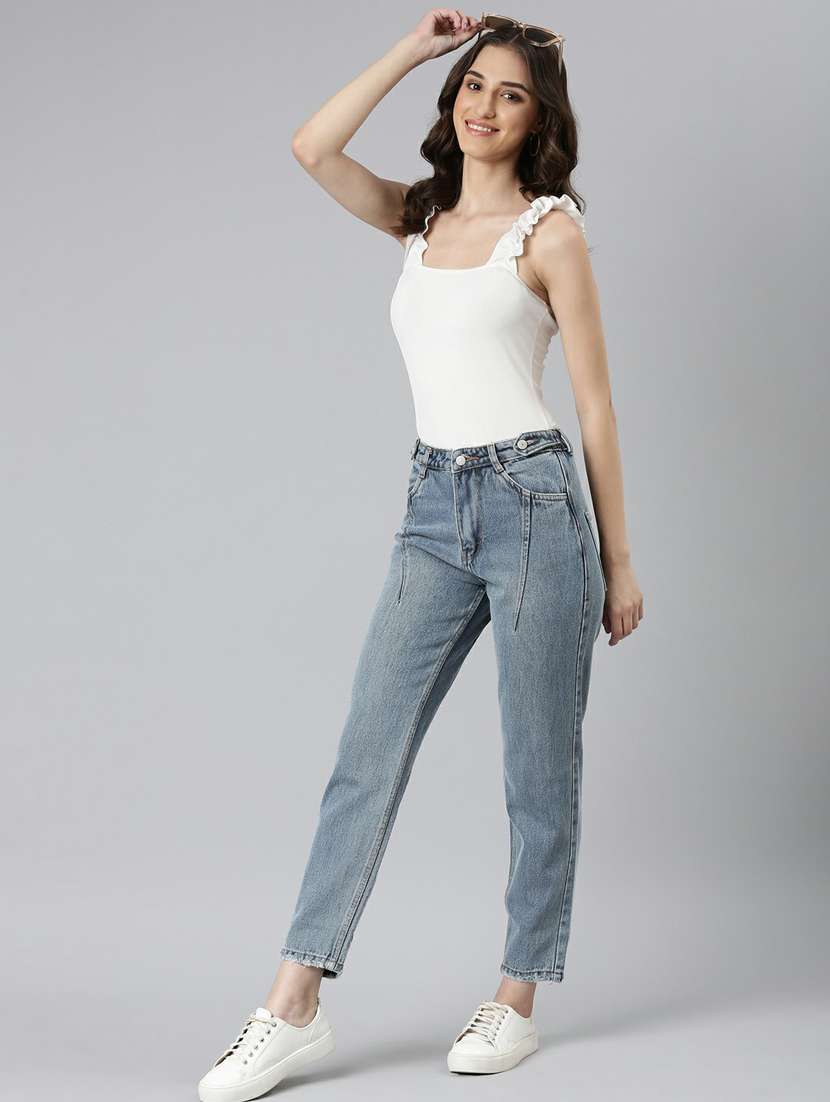 Finding The Best Wide-Leg Jeans: A Mini Try-On - The Mom Edit