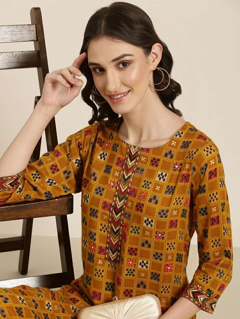 women mustard printed round neck kurta palazzo set - 20251401 -  Standard Image - 5