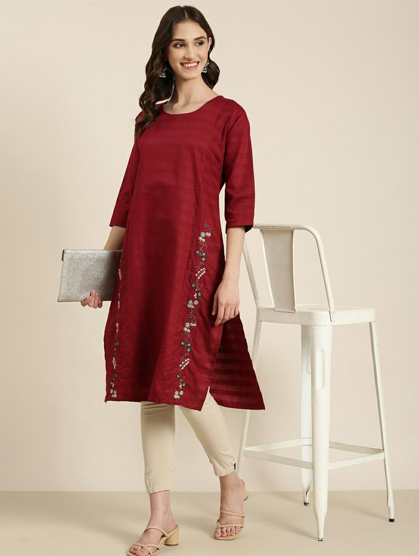 women's maroon round neck straight kurta - 20252260 - Standard Image - 3