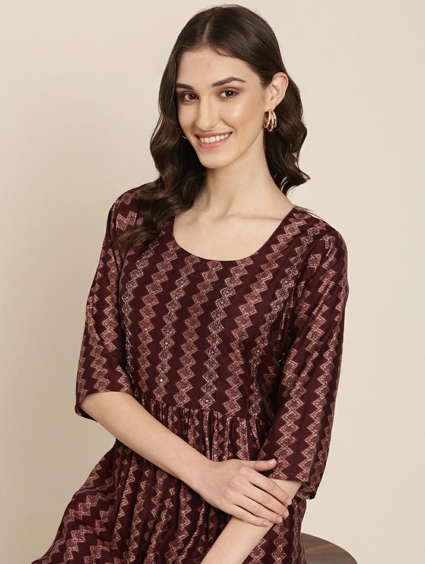 burgundy placement embroidered a-line kurta - 20252323 - Standard Image - 5