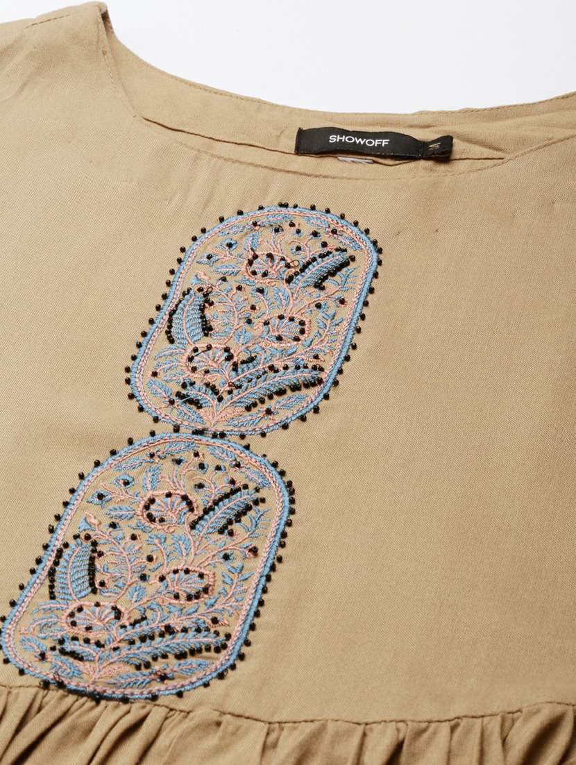 women embroidered kurta with jacket - 20252352 - Standard Image - 8
