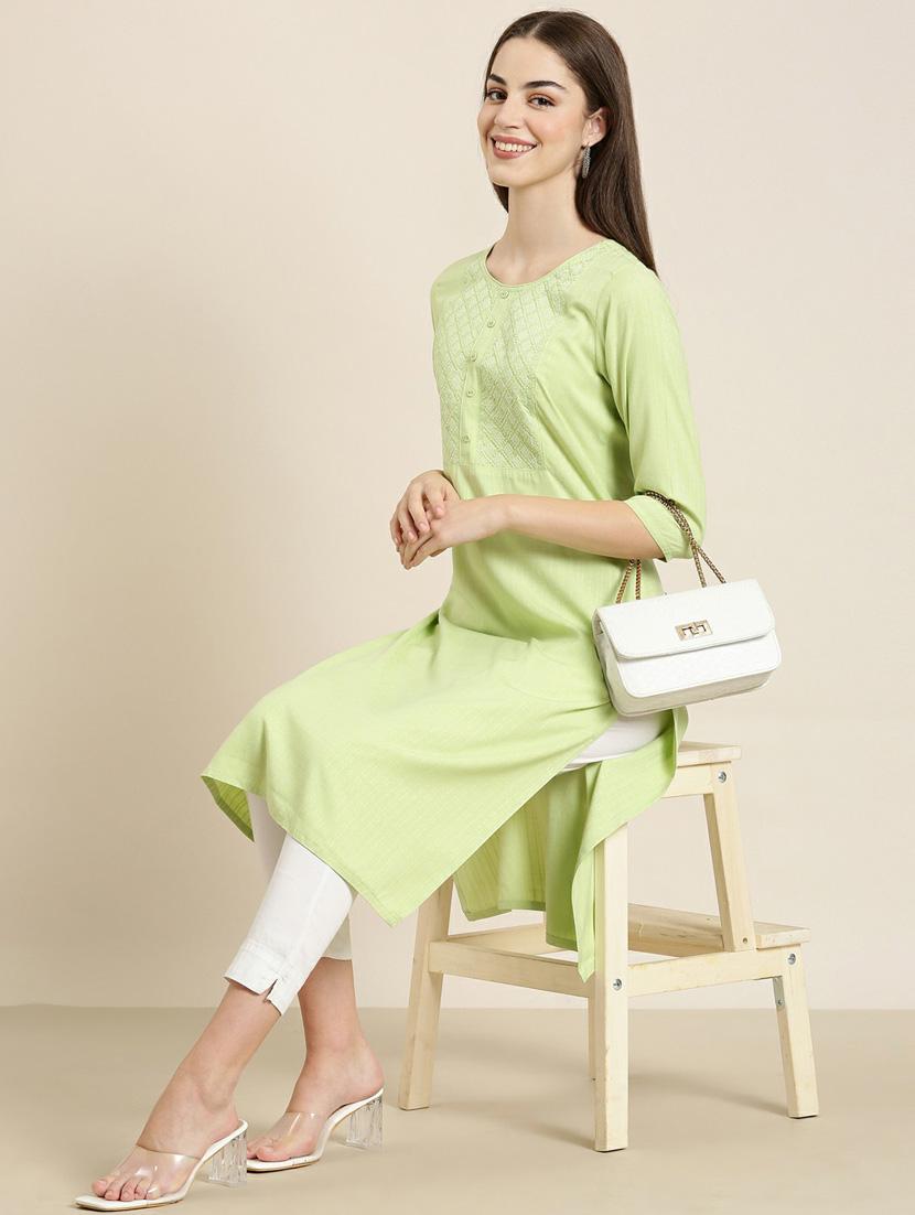 women round neck embroidered straight kurta - 20252500 - Standard Image - 3