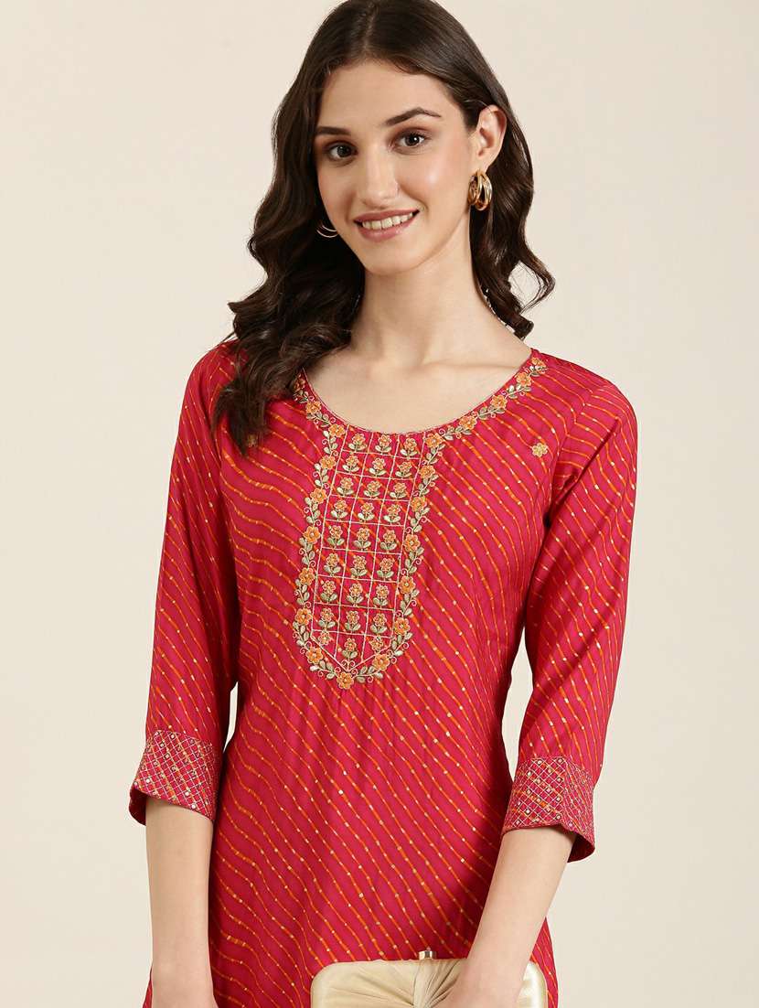 women round neck embroidered straight kurta - 20252553 -  Standard Image - 5