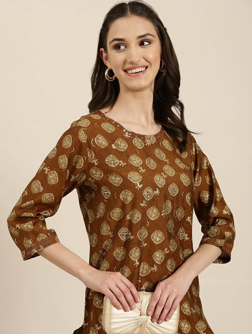 brown bandhani printed straight kurta - 20252560 - Standard Image - 5