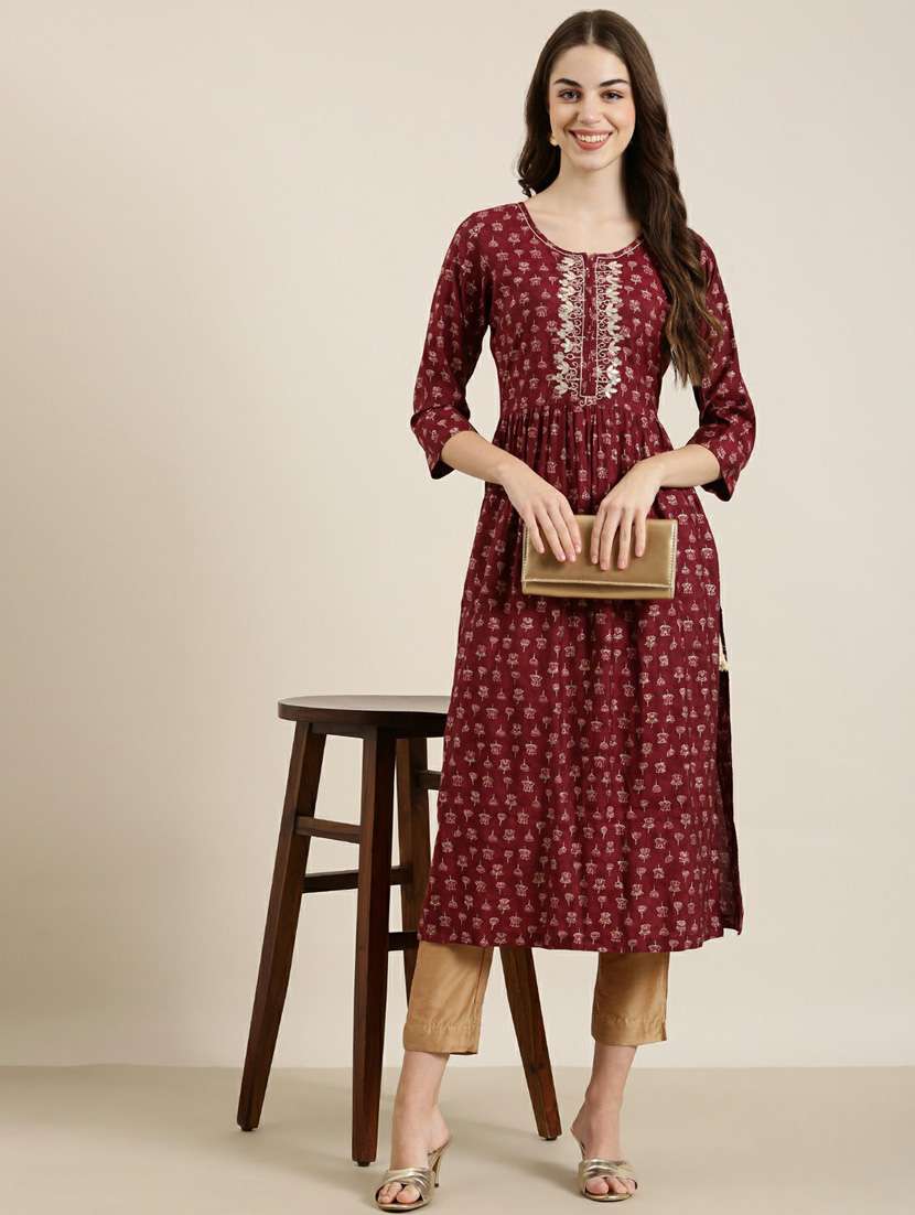 maroon floral printed a-line kurta - 20252571 - Standard Image - 3