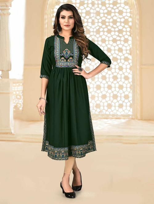 green colored a-line kurta - 20264085 - Standard Image - 0