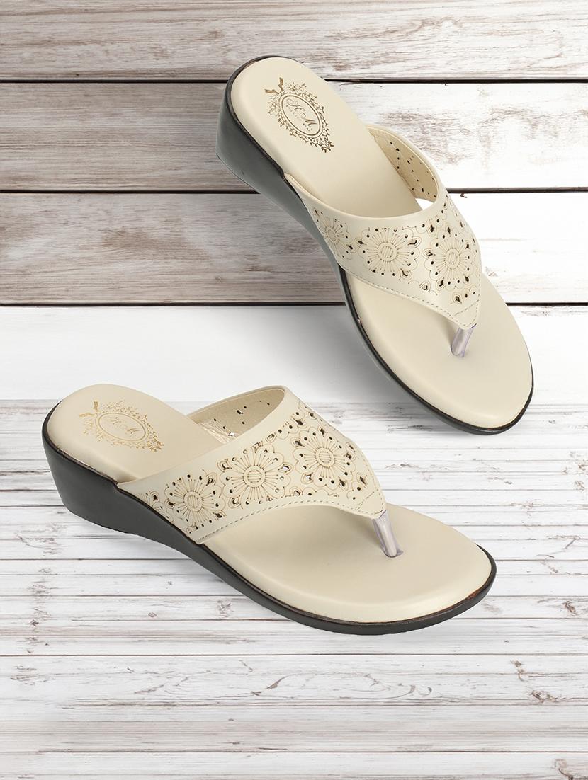 women toe separator wedges - 20267595 - Zoom Image - 0