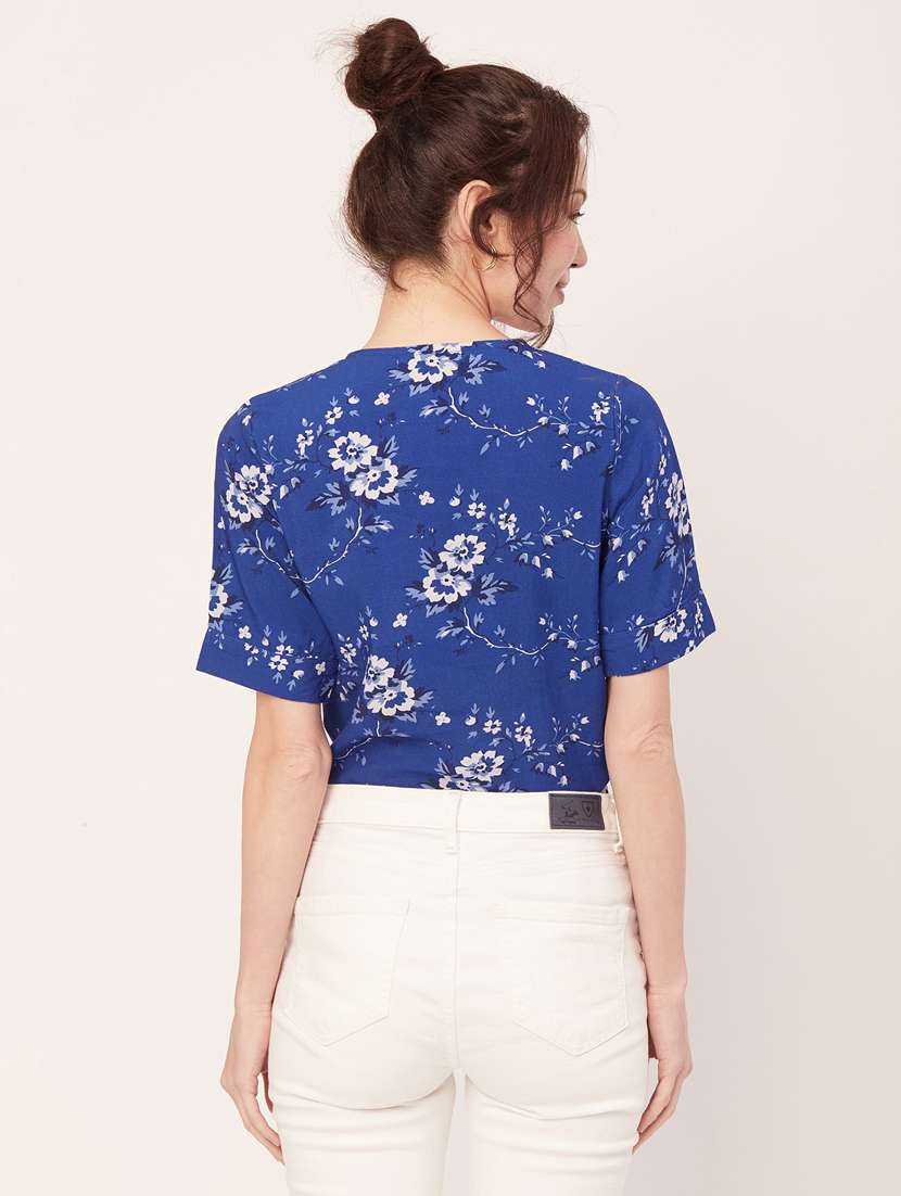 women's straight round neck top - 20271630 -  Standard Image - 3