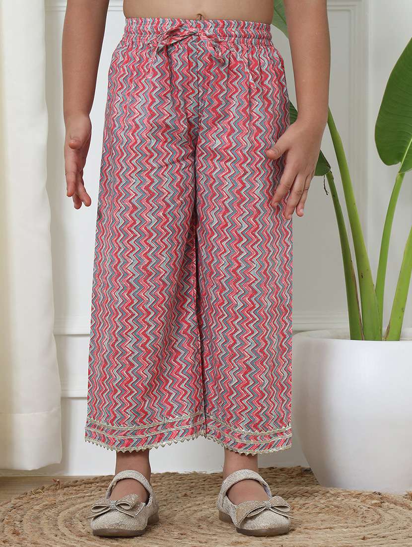 girl floral print cotton kurta palazzo set - 20271940 -  Standard Image - 3