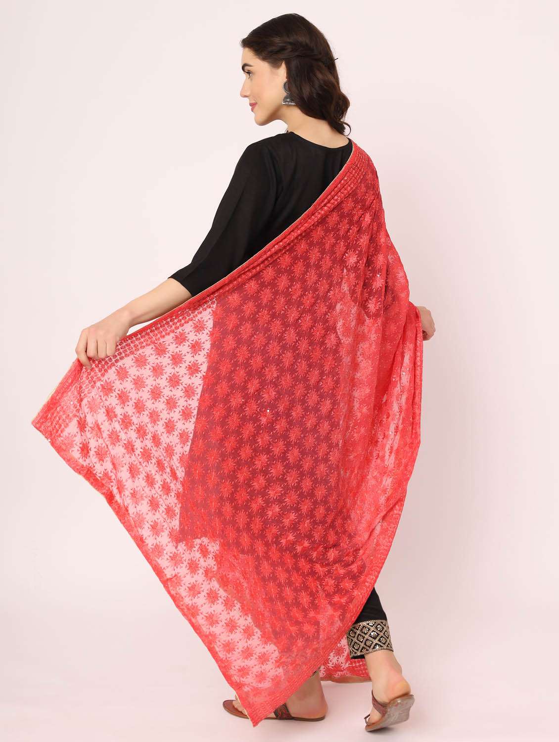 pink phulkari dupatta - 20276665 - Standard Image - 3