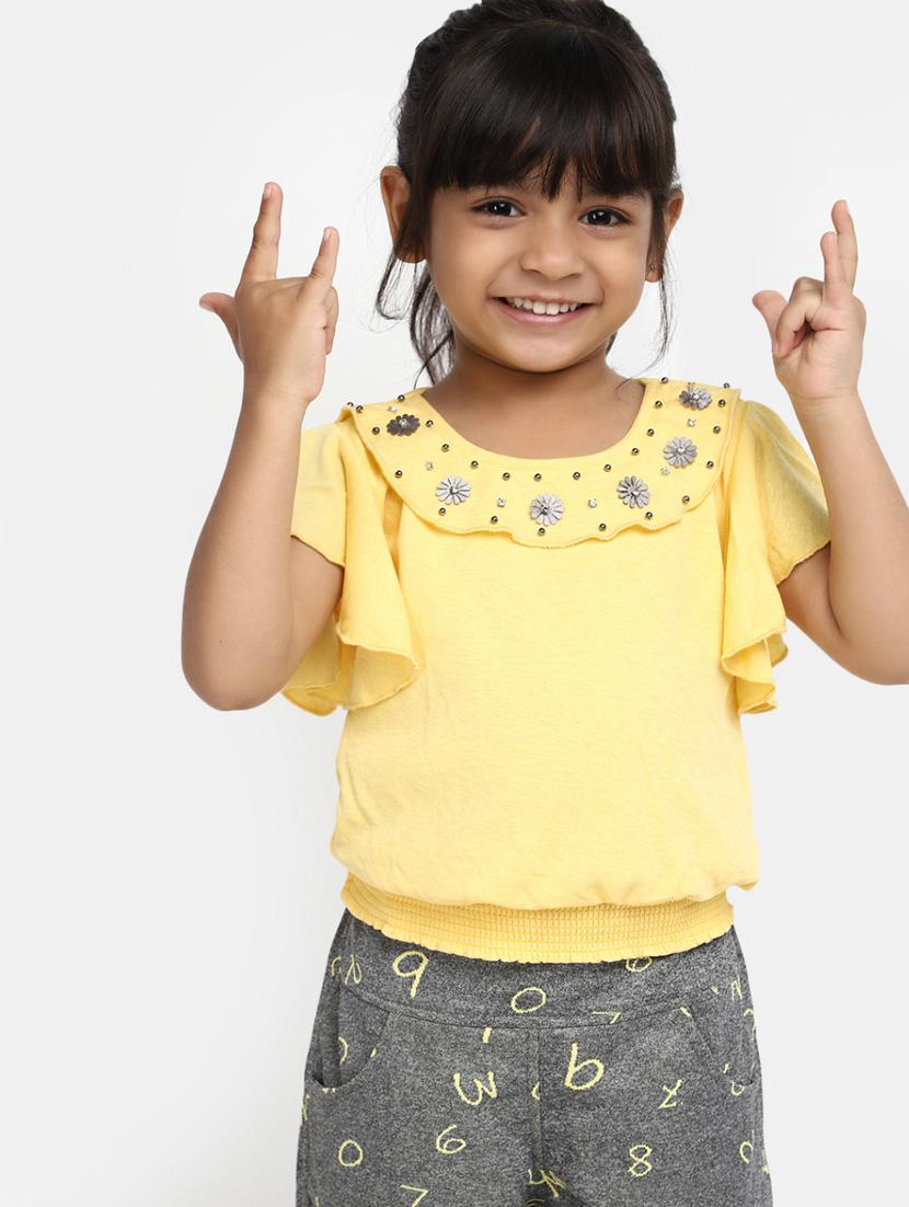 girls yellow neck detailed top & printed capri set - 20282602 - Standard Image - 3