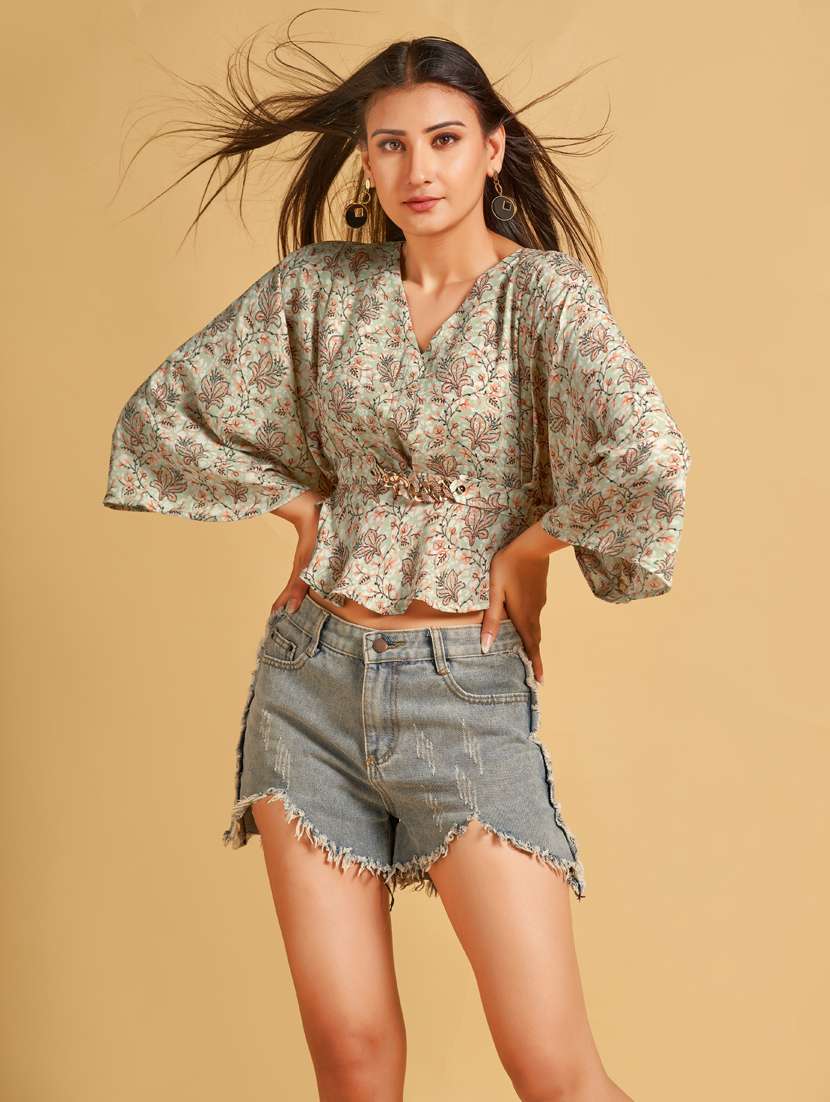 green floral print bell sleevs peplum top - 20284270 -  Zoom Image - 0