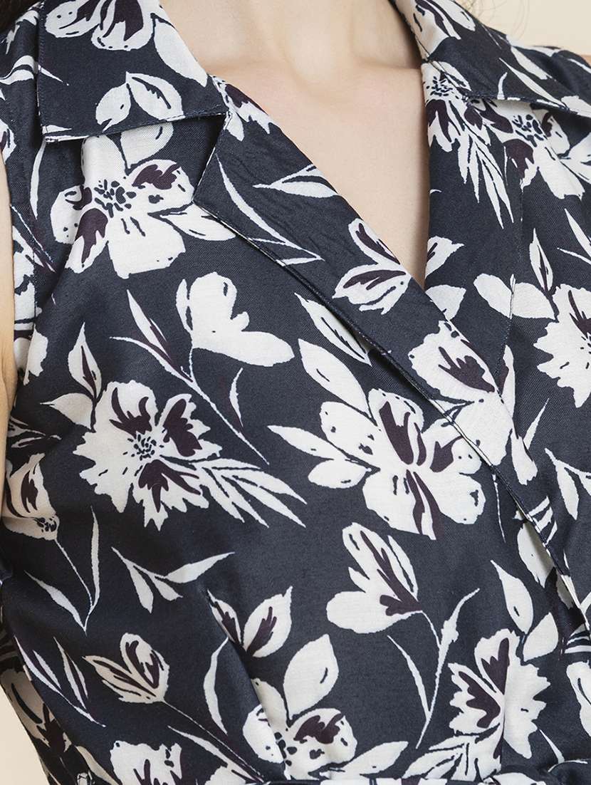 women's wrap floral dress - 20296505 -  Standard Image - 3