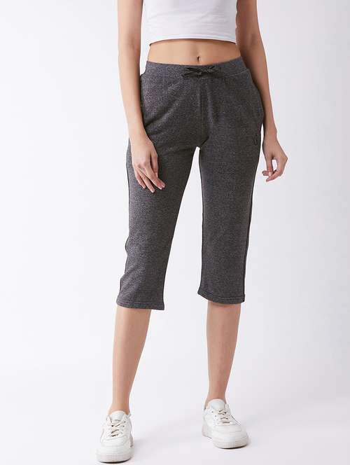 women mid rise solid capri  - 20300166 -  Standard Image - 0