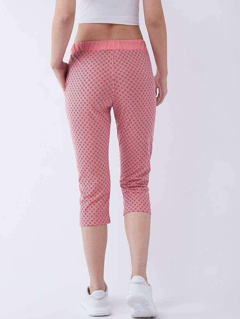 women mid rise printed capri  - 20300184 -  Standard Image - 3
