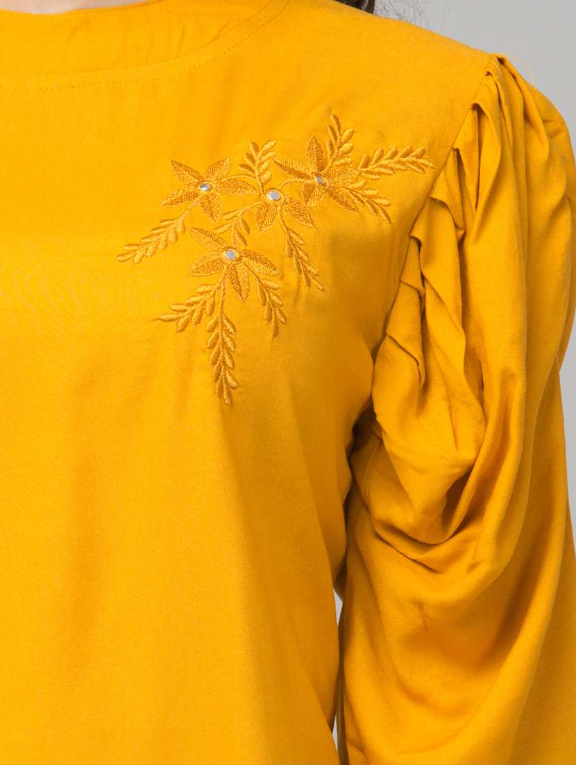 yellow solid boxy top - 20301326 - Standard Image - 3
