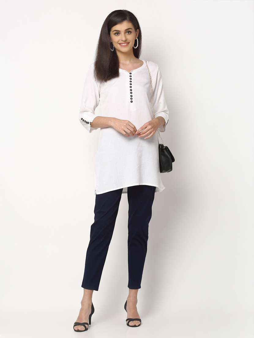 women solid pleated cigarette pants - 20301405 -  Standard Image - 3