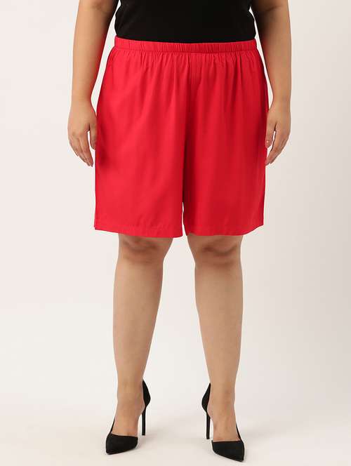red solid knee length short