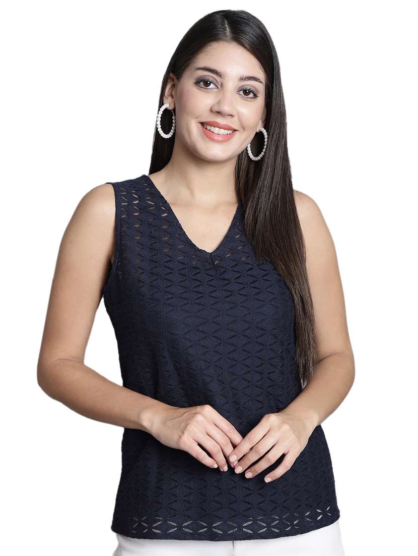 women's straight v neck top