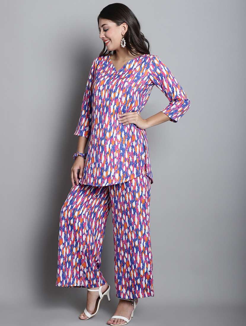 v neck abstract print co-ord set - 20309438 -  Standard Image - 3
