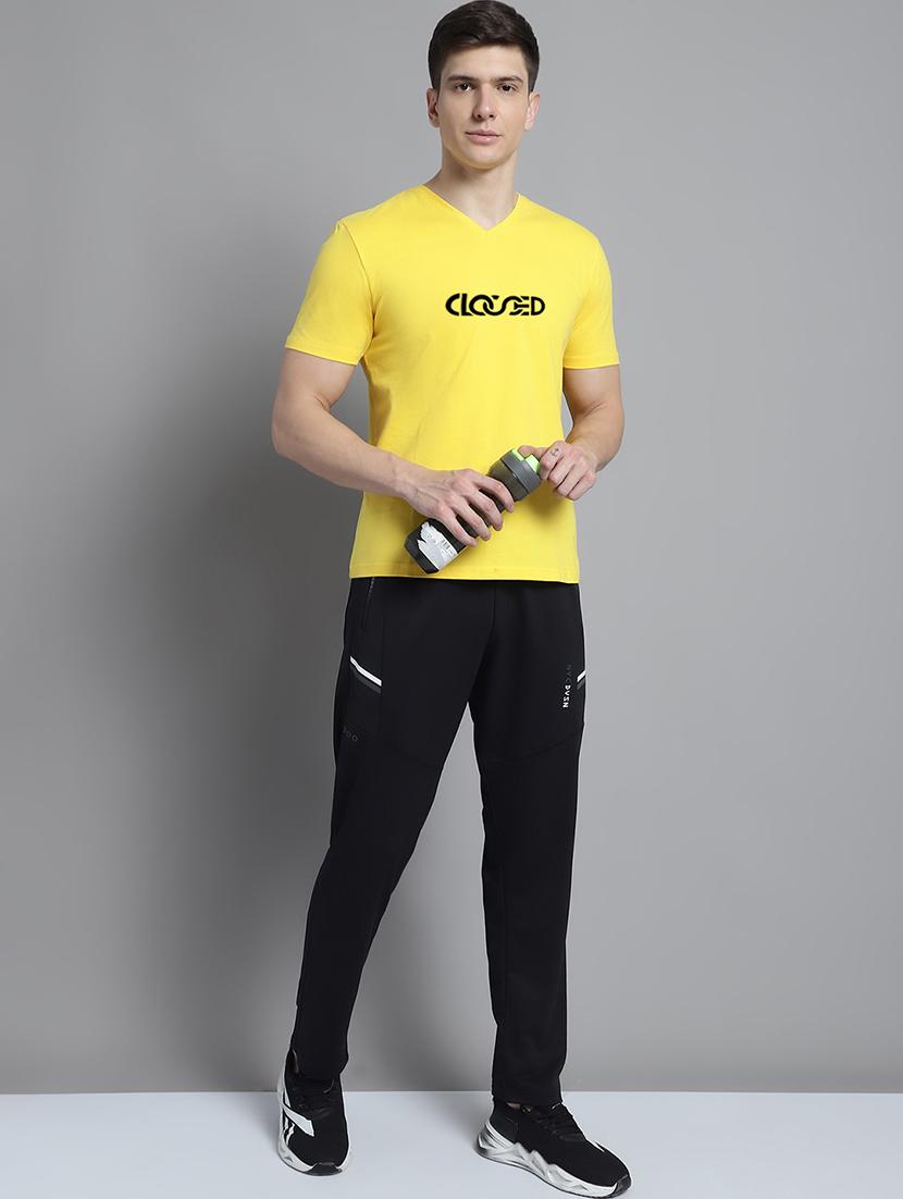 men light yellow cotton chest print t-shirt - 20312165 - Standard Image - 3