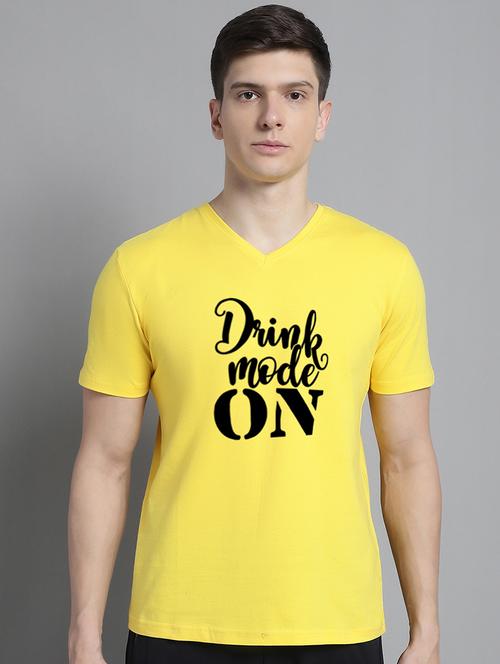 men v-neck graphic chest print t-shirt - 20312172 - Standard Image - 0
