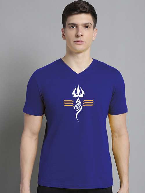 men v-neck graphic chest print t-shirt - 20312271 -  Standard Image - 0