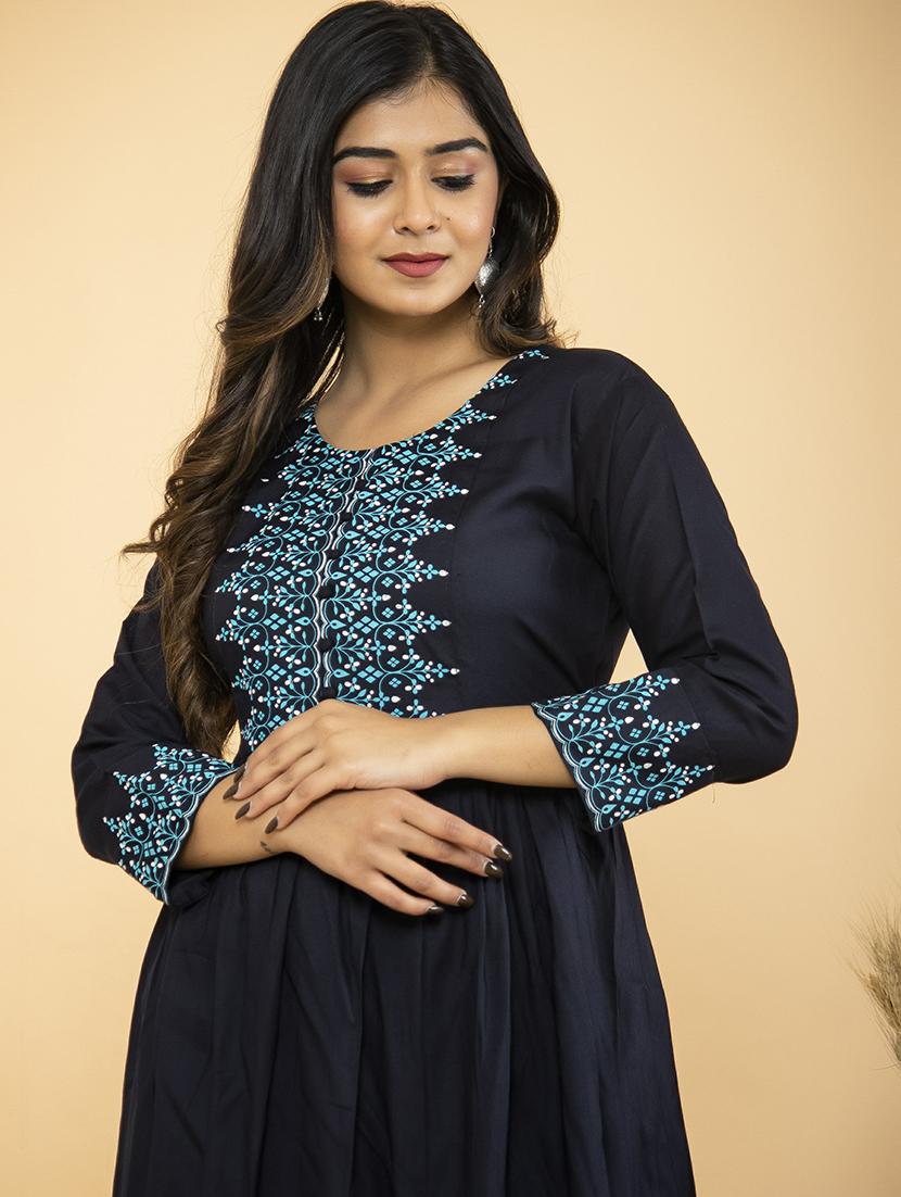 navy blue placement print flared tunic - 20321294 - Standard Image - 3