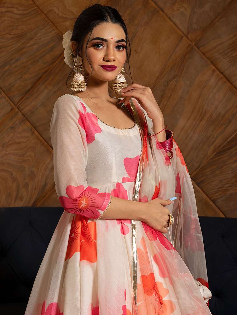 women floral printed kurta dupatta set - 20322894 -  Standard Image - 3