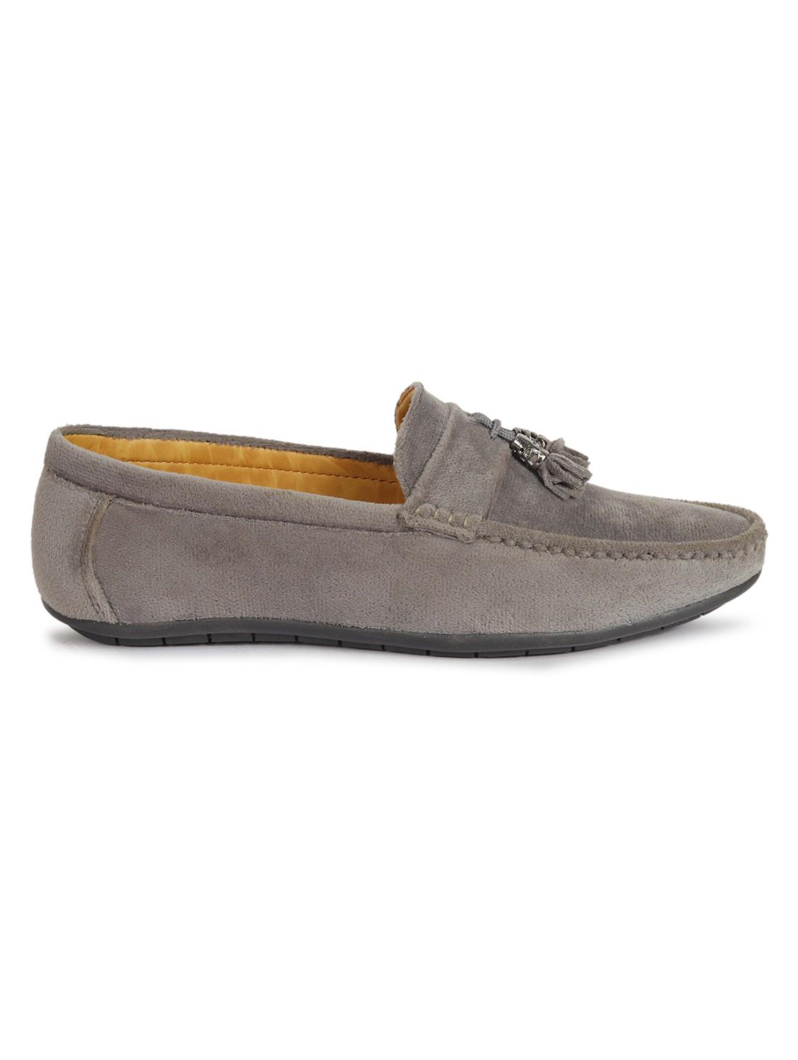 men slip on tassle detailing loafers - 20322969 - Standard Image - 3