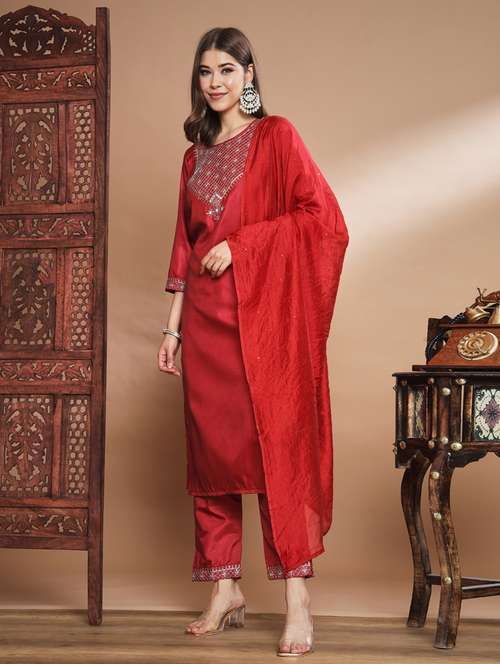 women yoke embroidered suit set - 20329864 -  Standard Image - 0
