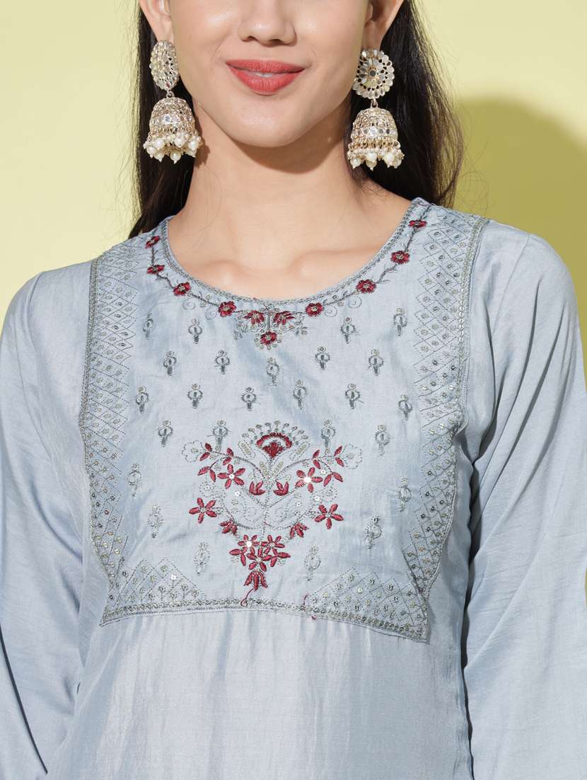 women three quarter sleeve kurta pant with dupatta set - 20329879 -  Standard Image - 3