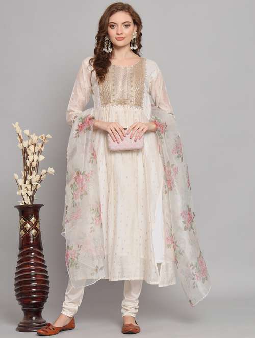 Women Three Quarter Sleeve Kurta Churidar With Dupatta Set