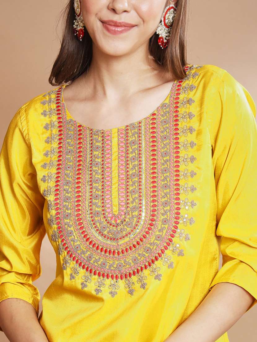 women three quarter sleeve kurta pant with dupatta set - 20329924 - Standard Image - 3