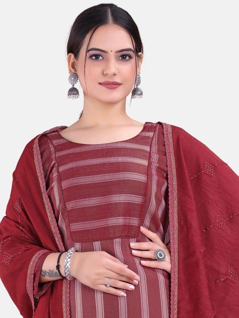 maroon colored kurta palazzo set - 20331505 - Standard Image - 3