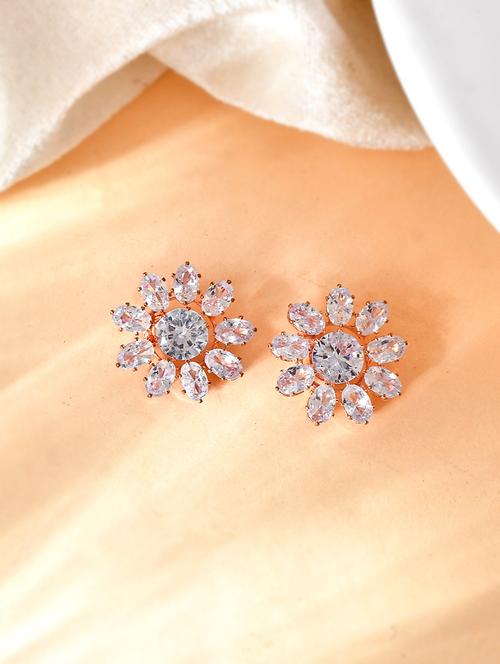 women brass studs earring - 20342090 -  Standard Image - 0