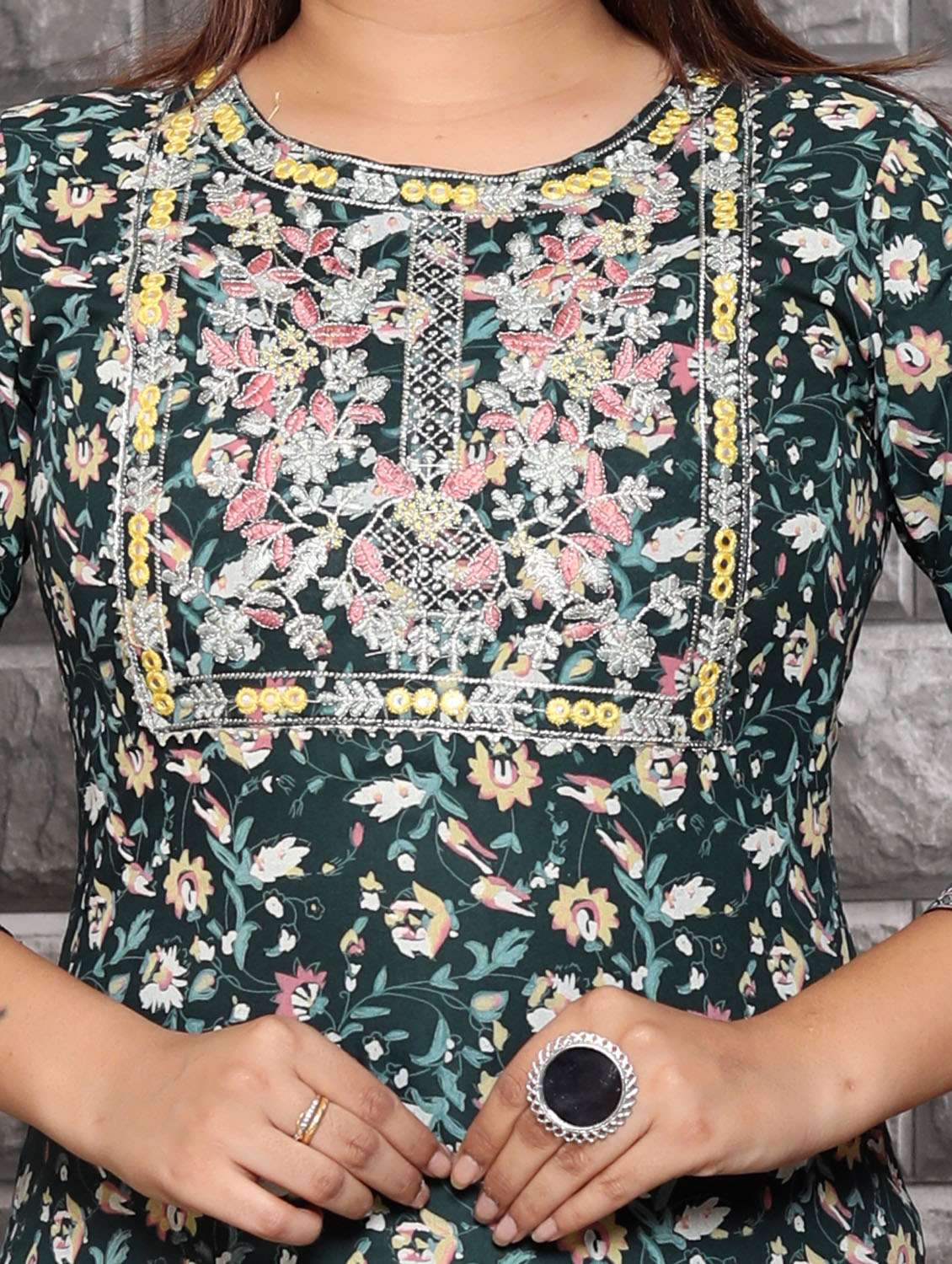 bottle green colored kurta pant set - 20363930 -  Standard Image - 3