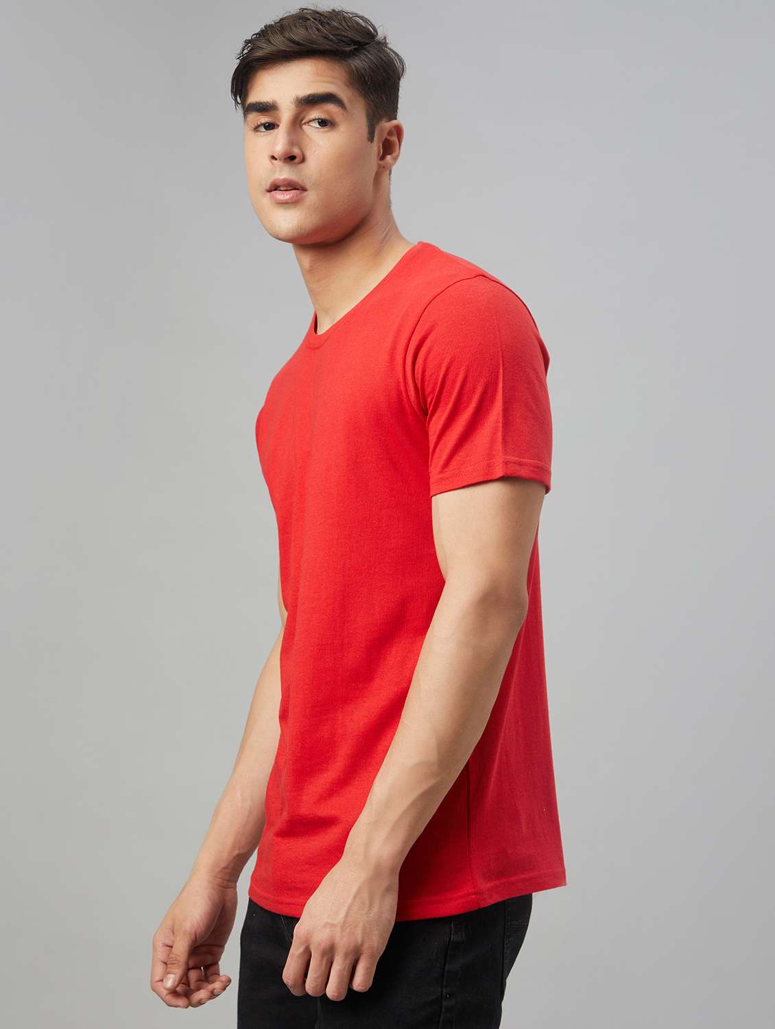red cotton plain tshirt - 20366376 -  Standard Image - 3