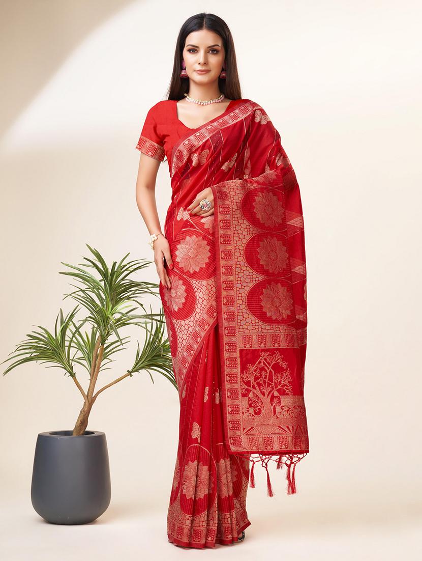 red colored banarasi saree with blouse - 20367460 - Zoom Image - 0