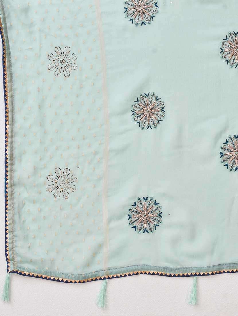light blue colored embellished saree with blouse - 20367504 - Standard Image - 5